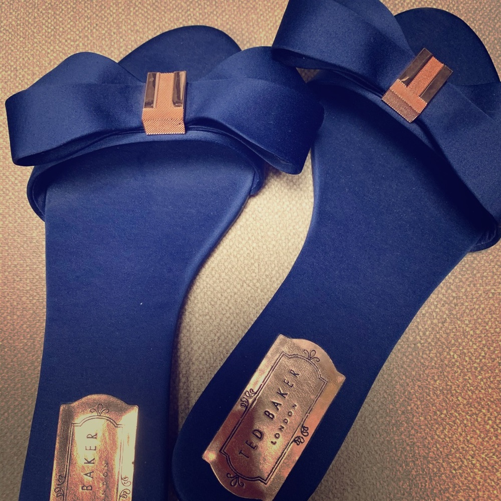 Ted Baker London Authentic Slides